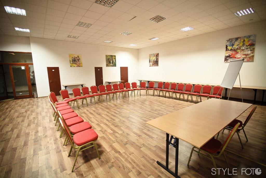 Hotel Slovan Lučenec Eksteriør bilde